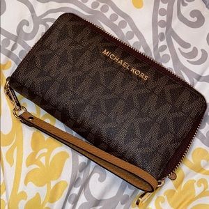 Michael Kors wallet